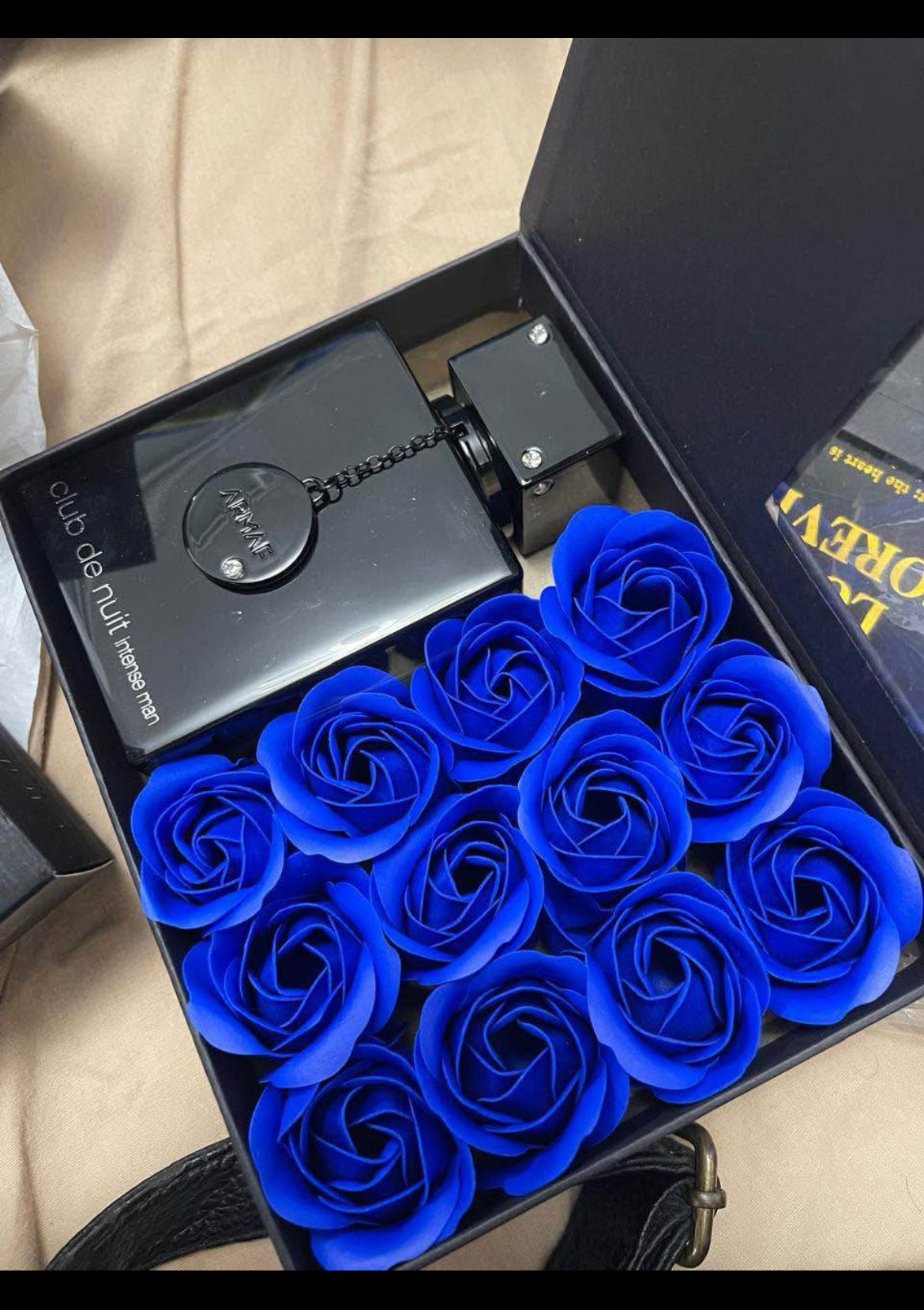 Masculine Gift Set ( Perfume and Blue Roses)