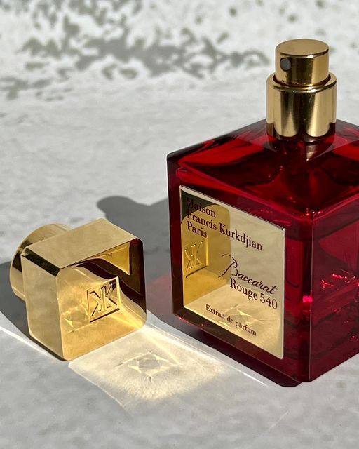 Baccarat Rouge 540 extrait de parfum