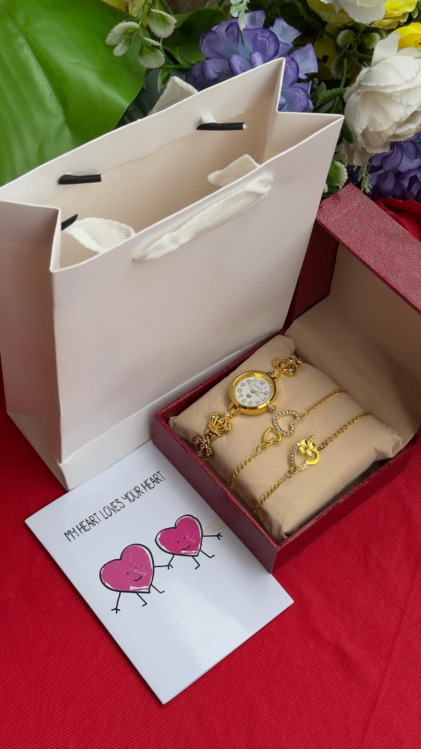 💕❤️VALENTINES LADIES GIFT SET💞👩‍❤️‍💋‍👩        ❣️Ladies Watch      ❣️Jewelry set