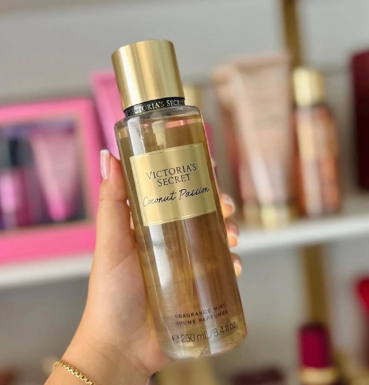 Victoria's Secret Coconut Passion Body Mist – Coconut & Vanilla Fragrance Body Spray for Women, Long Lasting Sweet Tropical Scent, Refreshing Perfume Mist for Everyday Wear